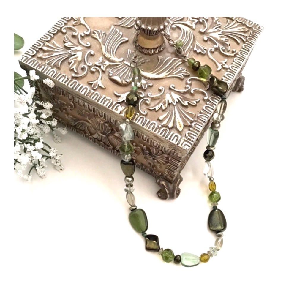 Beaded • Necklace
